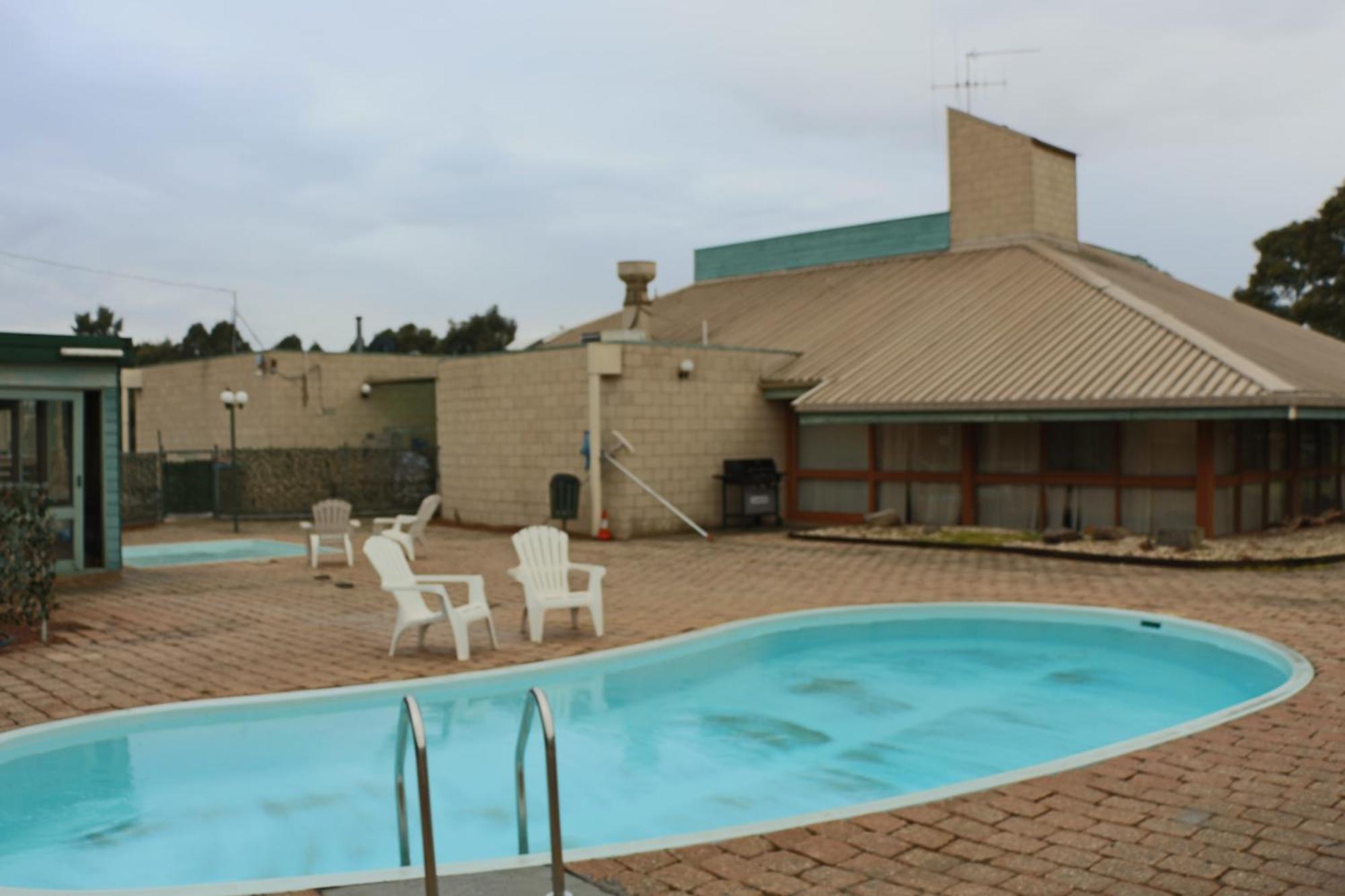 Bendigo Motor Inn Kangaroo Flat Екстер'єр фото